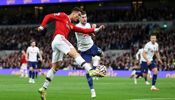 Manchester United Kandaskan Perlawanan Tottenham dengan Skor 3-2