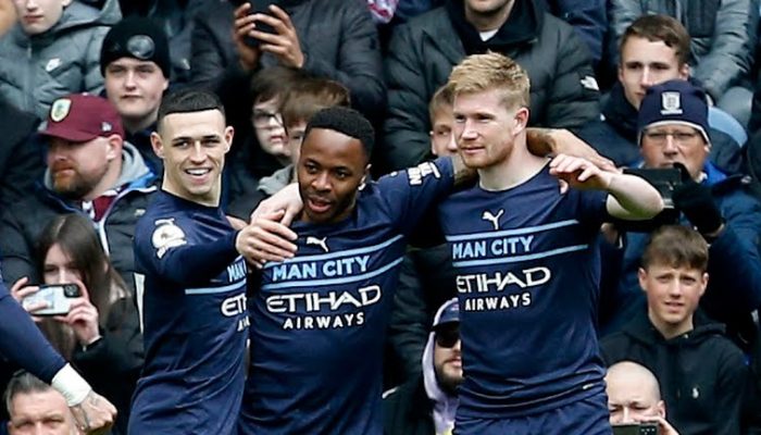 Menang Atas Burnley, Manchester City Kembali ke Puncak Klasemen