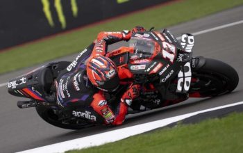Pembalap Aprillia Maverick Vinales Tercepat dalam Sesi Kualifikasi MotoGP Valencia 2023