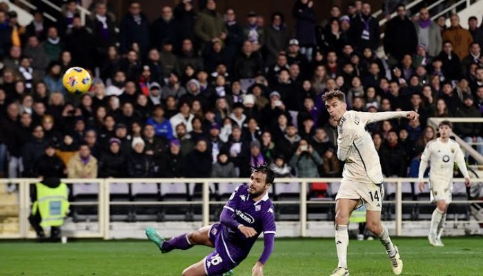 Fiorentina dan AS Roma Harus Puas Berbagi Angka Usai Bermain Imbang 2-2